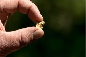 PF faz ação contra suspeitos de receptar ouro de garimpos clandestinos