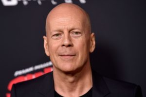 Primeira imagem de Bruce Willis após diagnóstico de doença é publicada pela mulher
