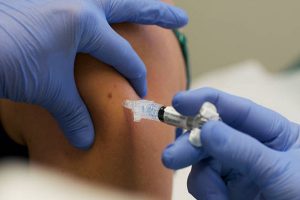 Vacinação contra a gripe começa nesta terça-feira no DF