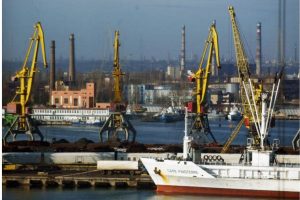 autoridades-ucranianas-afirmam-ter-destruido-barcos-russos