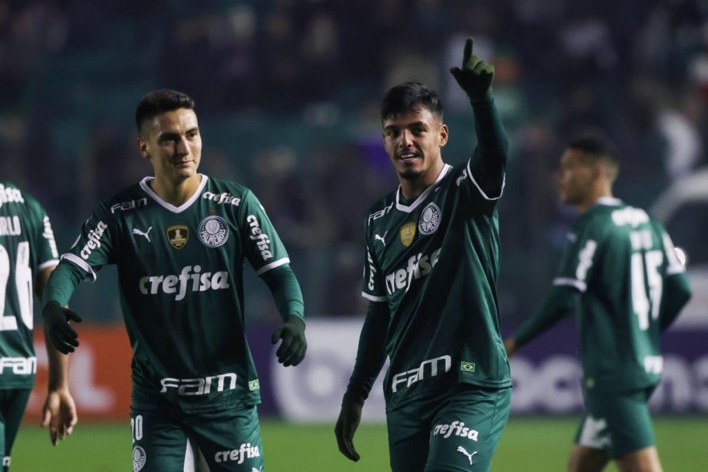 Palmeiras derrota Juventude e se aproxima da liderança