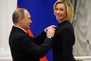 russia-anuncia-expulsao-de-dezenas-de-diplomatas-europeus