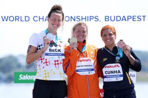 Ana Marcela leva bronze nos 10 km, sua 2ª medalha na Hungria