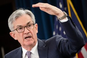 Banco Central dos EUA admite risco de recessão por alta da taxa de juros