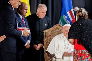 Papa Francisco viaja ao Canadá para pedir desculpas por abusos contra indígenas