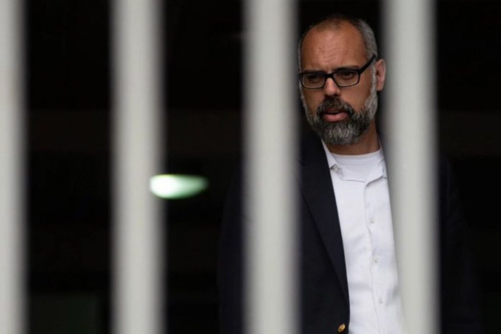 Allan dos Santos é condenado a 1 ano e 7 meses de detenção