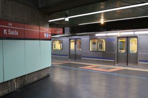 CIEE faz cadastro para vagas de estágio em estações do metrô de SP