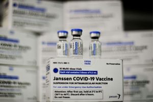 covid-19-ministerio-explica-esquema-de-aplicacao-da-vacina-janssen