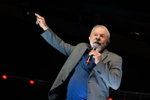 Lula critica 'apagão científico' do governo Bolsonaro e diz que destinará recursos do pré-sal para pesquisas