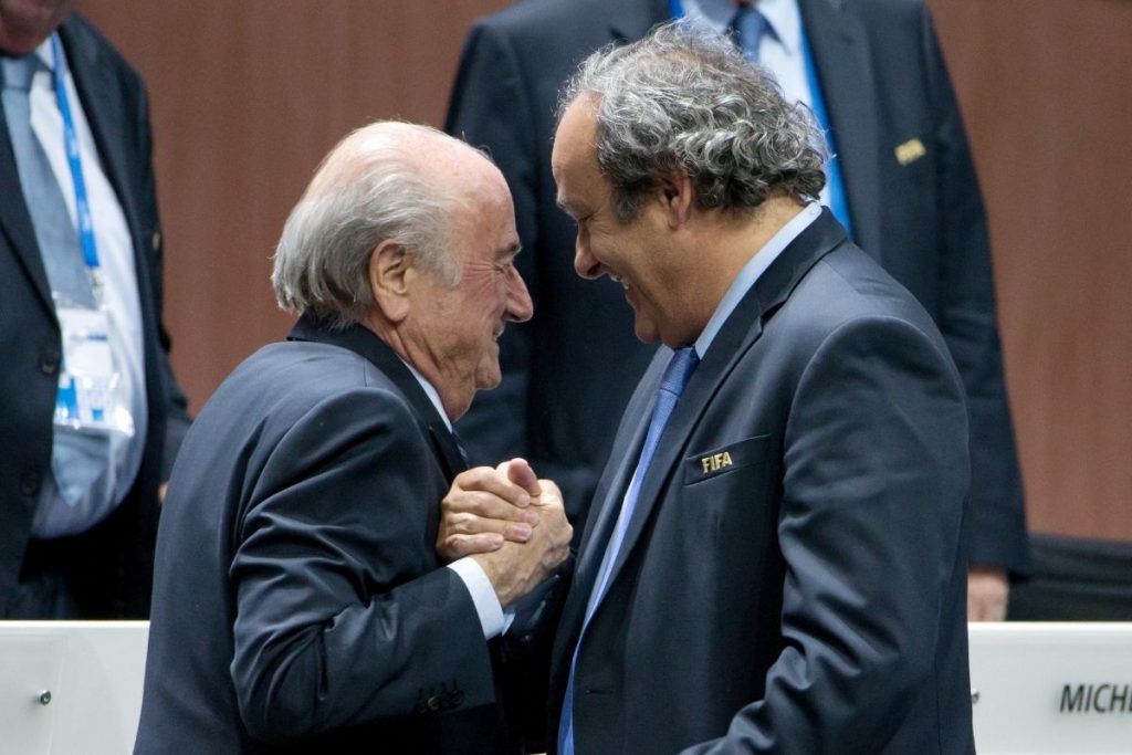 Michel Platini e Joseph Blatter são absolvidos no caso de fraude