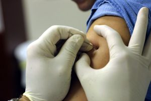 Ministério da Saúde encomenda 50 mil doses de vacina contra varíola dos macacos