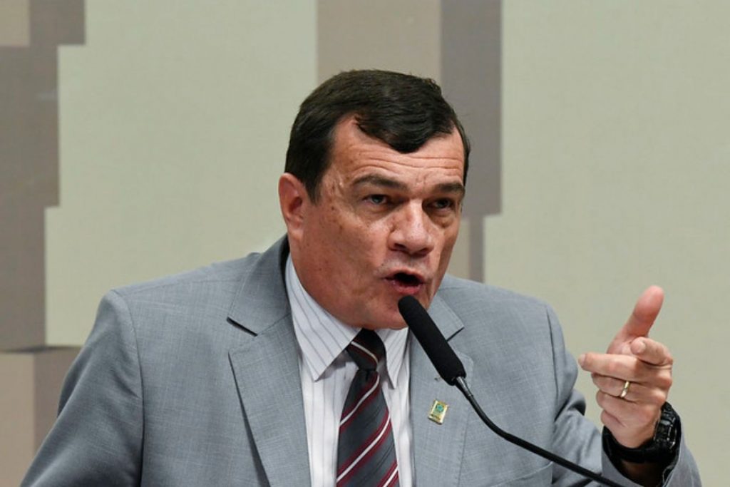 ministro-da-defesa-afirma-que-respeita-carta-democratica-interamericana