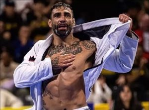 Campeão mundial de Jiu-jitsu, Leandro Lo, é baleado e morto em São Paulo