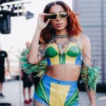 Anitta diz que voltará ao Brasil apenas para votar