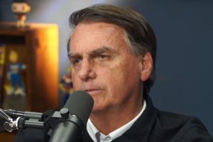 Bolsonaro bate recorde no Flow Podcast