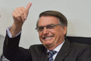 Bolsonaro pretende sancionar PL da enfermagem mesmo sem fonte de financiamento