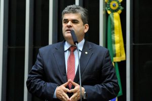 Candidato a vice no governo do RJ tem condenação confirmada
