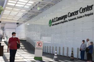 Manifesto pede mais vagas para pacientes com câncer no SUS