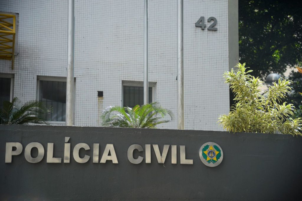 Polícia desarticula quadrilha que simulava roubo de cargas no Rio