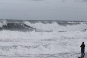 rj-chegada-de-ciclone-extratropical-causa-ventos-fortes-e-estragos