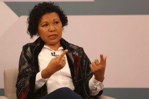 Vera Lúcia defende comunicação pública e fim do monopólio da mídia