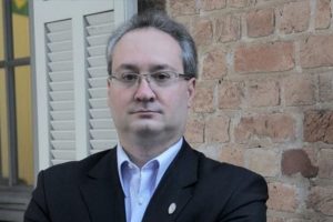 Professor Rodrigo Prando - Combate às Fake News