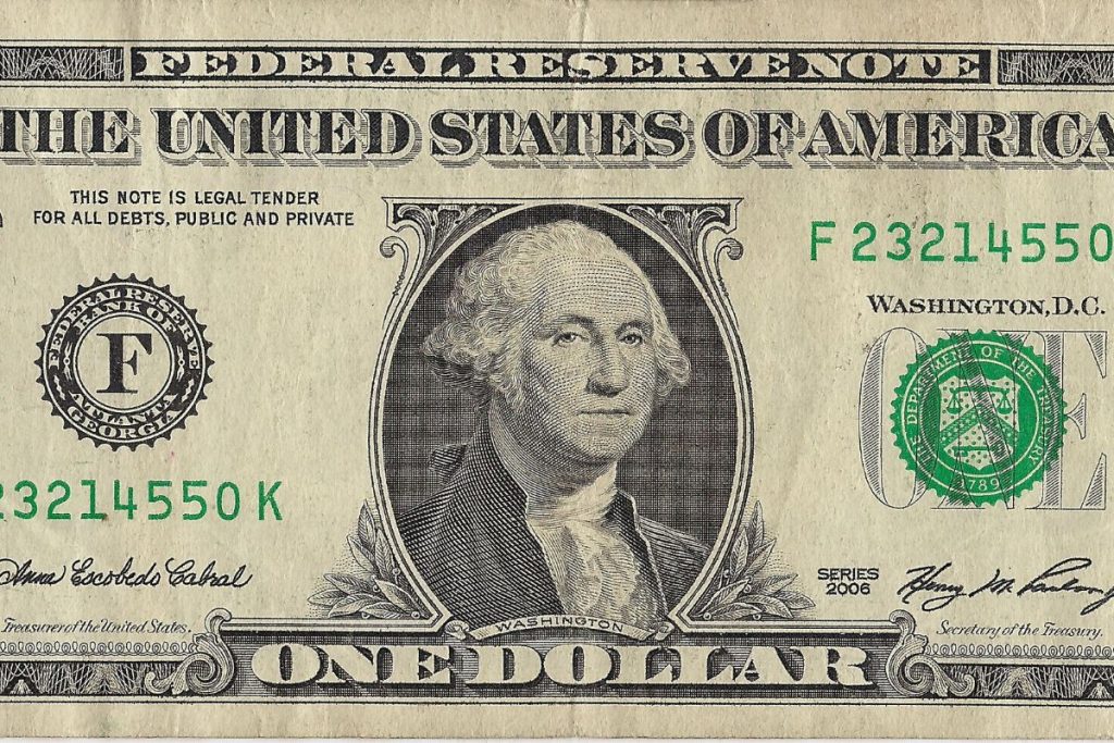 Dólar sobe para R$ 5,24 com medo de recessão no exterior