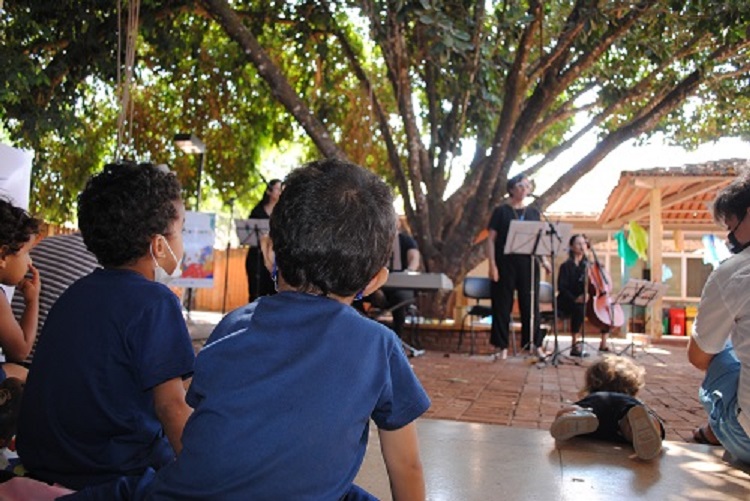 Crianças de CMEIs de Goiânia recebem concertos de música clássica