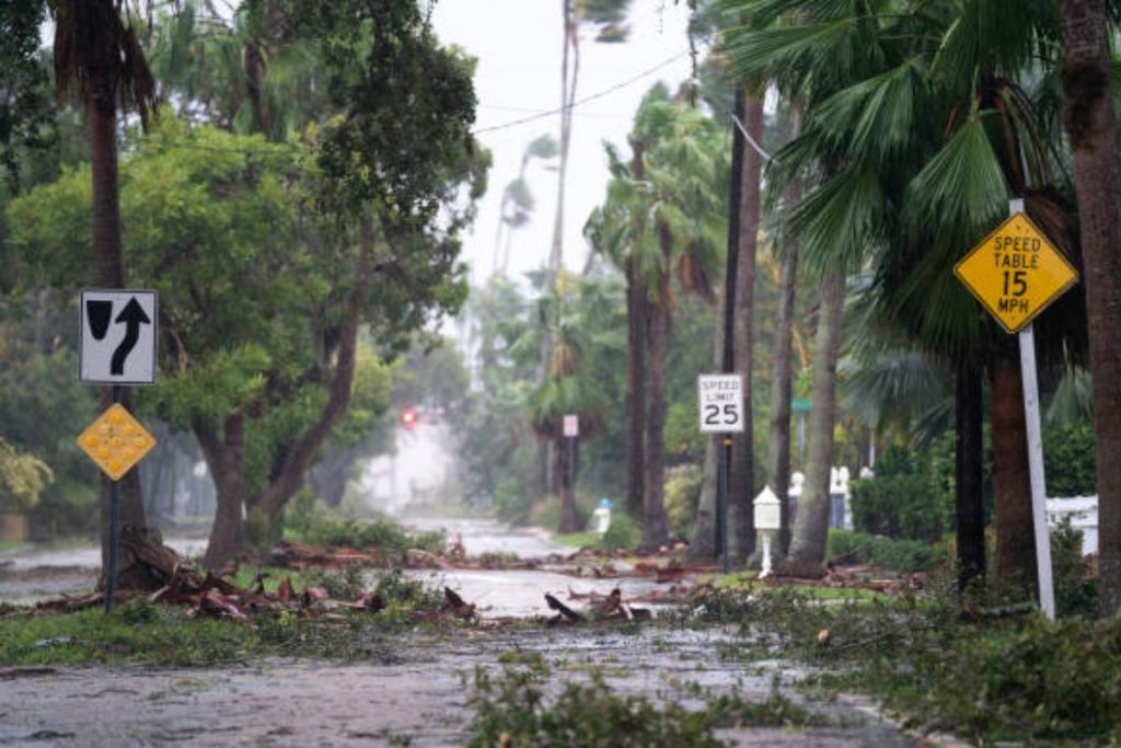 furacao-ian-vira-tempestade-tropical