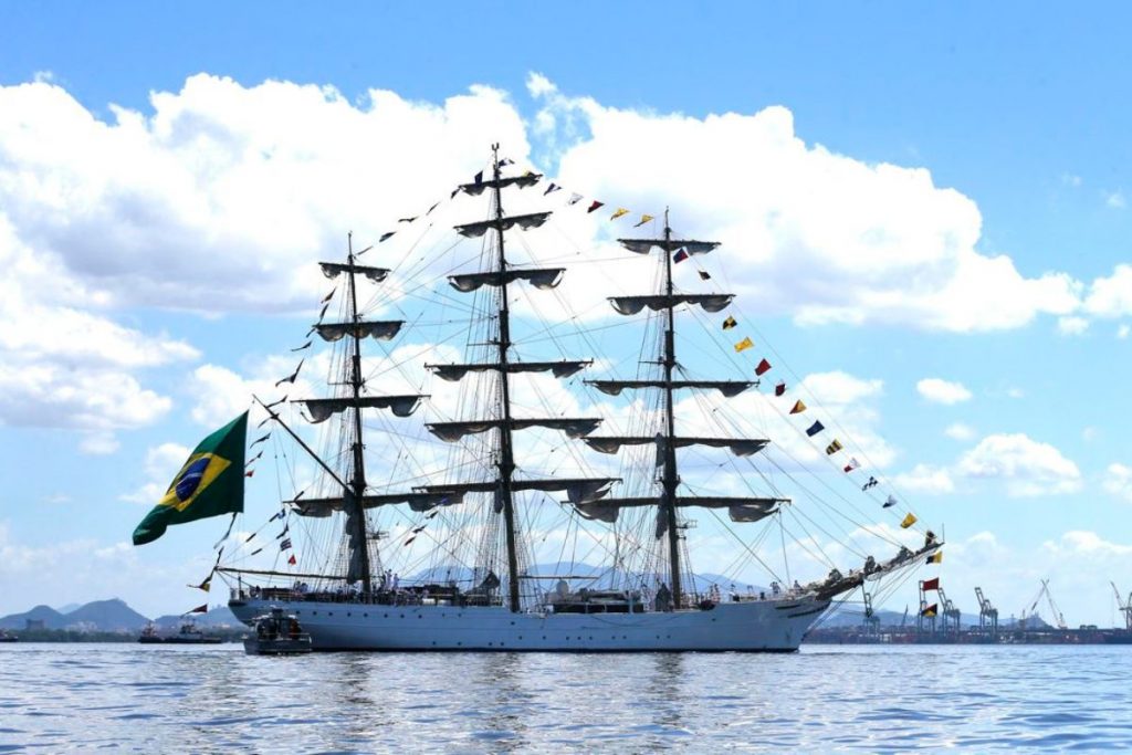 Marinha participa do 7 de Setembro com parada naval no litoral do Rio 