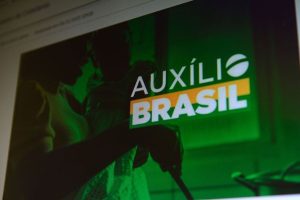 auxilio-brasil-e-pago-a-beneficiarios-com-nis-de-final-8