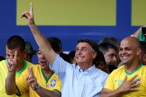 Bolsonaro faz campanha em Minas Gerais e destaca números do emprego