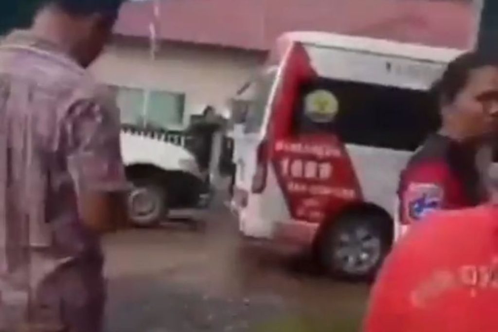 Ex-policial mata 22 crianças e 12 adultos em creche na Tailândia
