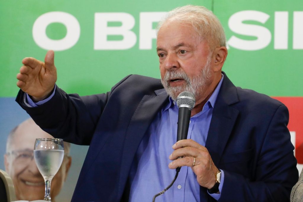 Lula fará orçamento participativo com contribuições pela internet