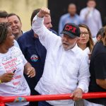 O que significa CPX, escrito no boné que Lula usou no RJ?