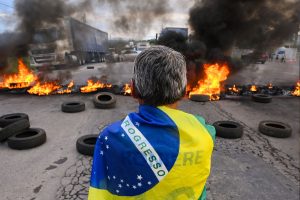 O que significa o silêncio de Bolsonaro diante destes bloqueios de caminhoneiros?