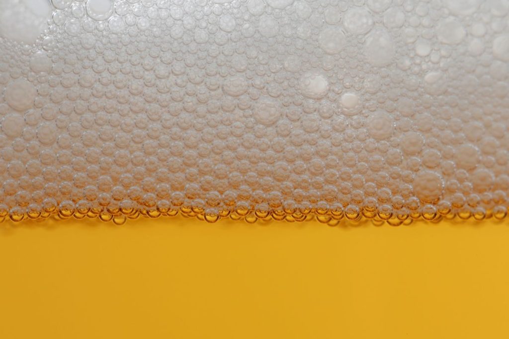 Brasil tem a 46ª cerveja mais cara do mundo, diz estudo