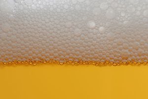 Brasil tem a 46ª cerveja mais cara do mundo, diz estudo