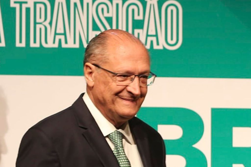 Isso é uma corrida de revezamento, diz Alckmin sobre transição 