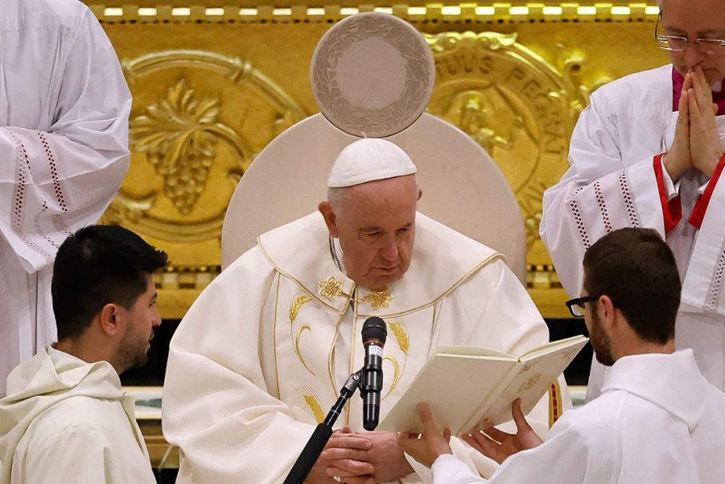 Papa Francisco Eu venho de um povo machista, nós argentinos somos machistas