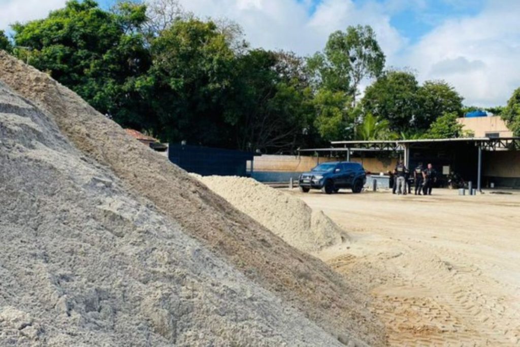 PF combate extração ilegal de areia na Paraíba e em Pernambuco
