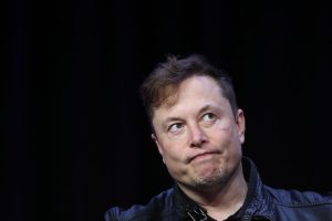 Twitter suspende comediante que trocou nome para Elon Musk