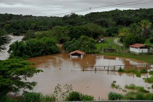 Minas tem 101 municípios em situação de emergência por causa da chuva