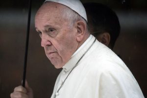 Papa Francisco chora ao mencionar Ucrânia em oração