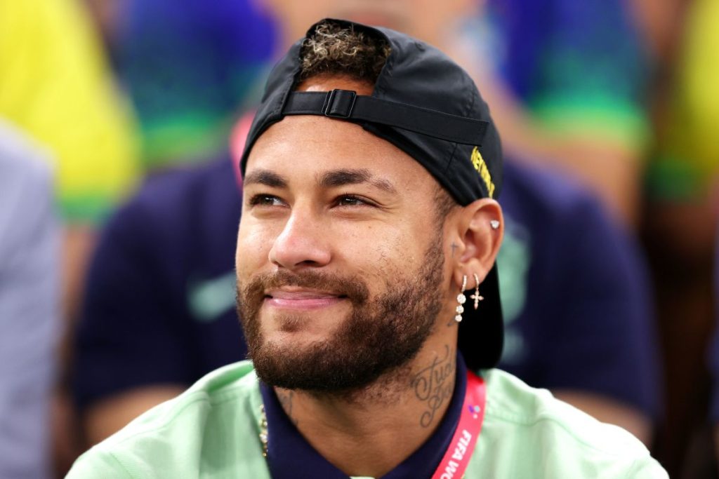 Segundo médico da seleção, Neymar ainda é dúvida para oitavas