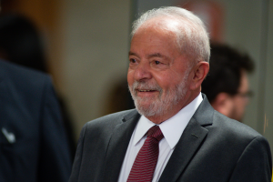 Transição foi a mais participativa e econômica, diz Lula