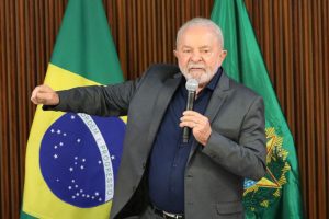 Lula conversa com líderes estrangeiros sobre atos antidemocráticos