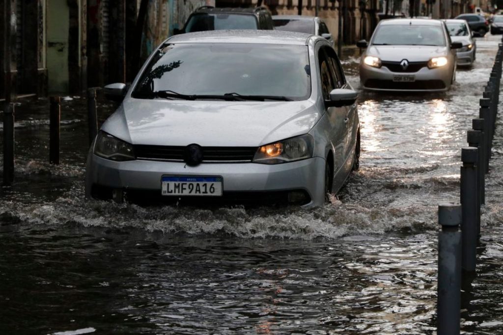 Força-tarefa percorre cidades do Rio mais atingidas pelas chuvas