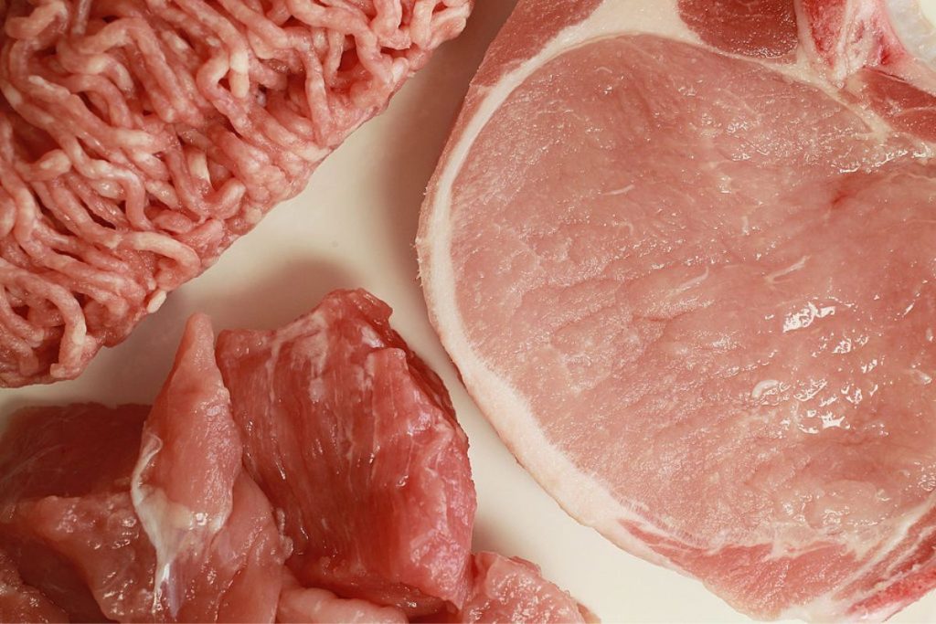 Receitas das exportações de carne suína têm alta de 32% em dezembro/22