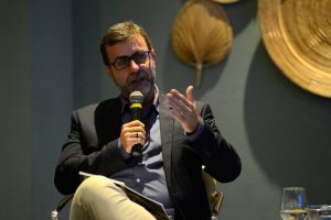 Freixo busca parcerias para incrementar promoção do Brasil no exterior